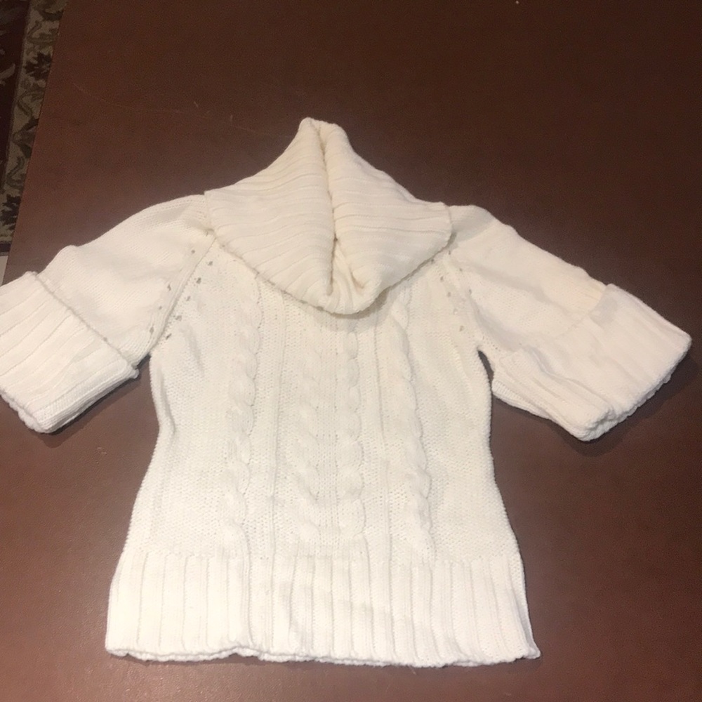 Chunky cable knit sweater 1/4 sleeve